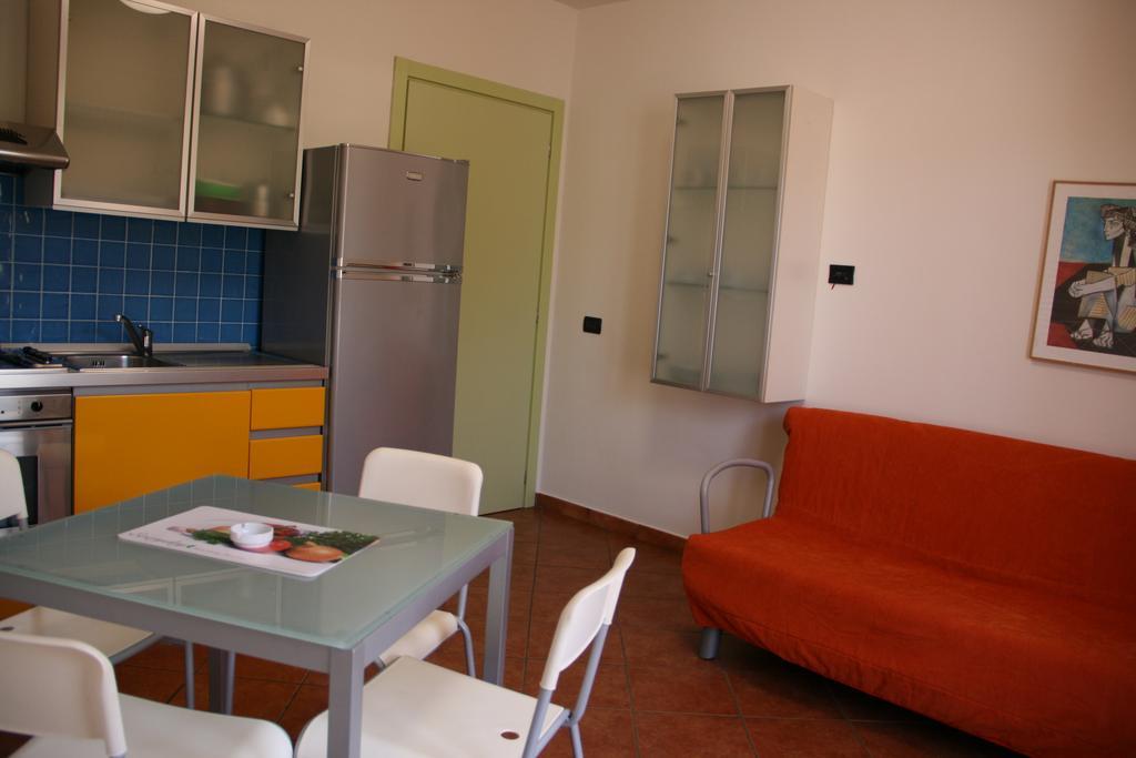 Residence Corso Monferrato Alessandria Kamer foto