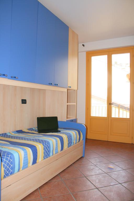 Residence Corso Monferrato Alessandria Kamer foto