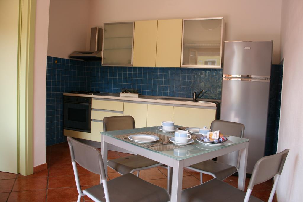 Residence Corso Monferrato Alessandria Kamer foto